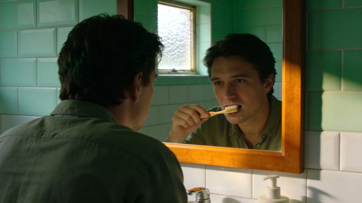 Are You Brushing Too Hard? The Signs Your Gums Give You