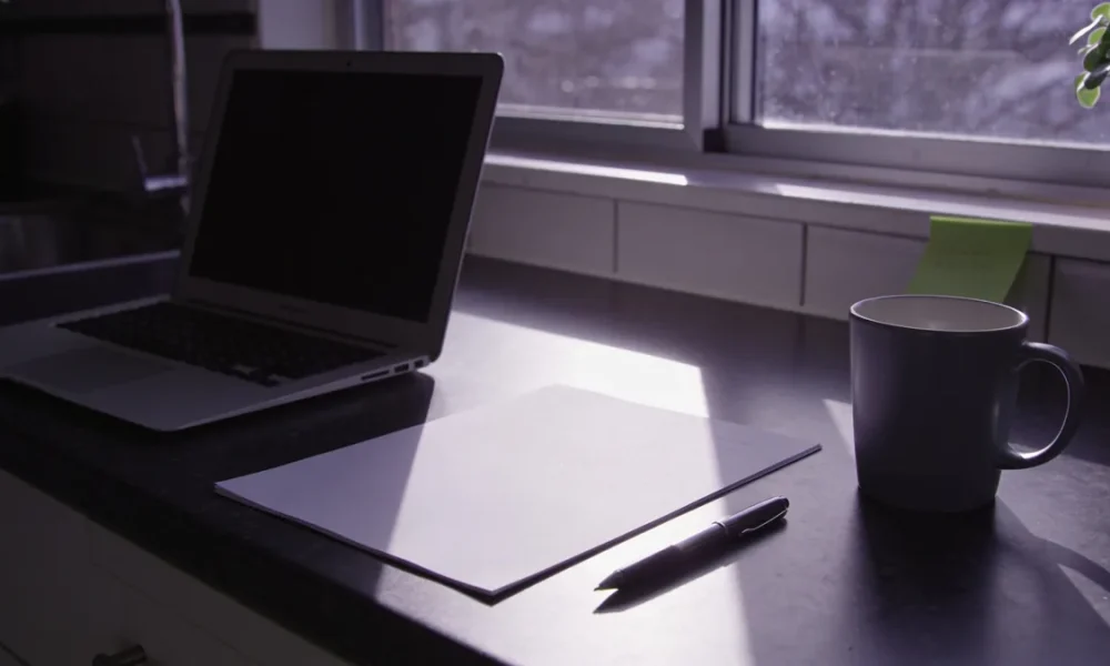 Resume Format Australia: What Recruiters Read First